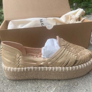 Harmonica brand shoes - size 8